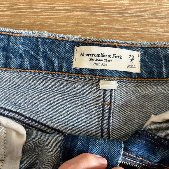 Abercrombie Shorts - Picture 3 of 4